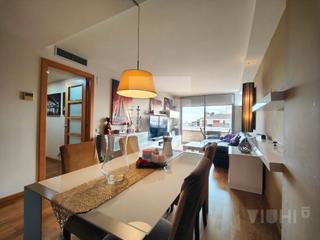 Etagenwohnung in Camí de la Serra. Pis ampli de 4 habitacions i zona comunitària – mataró (mataró p