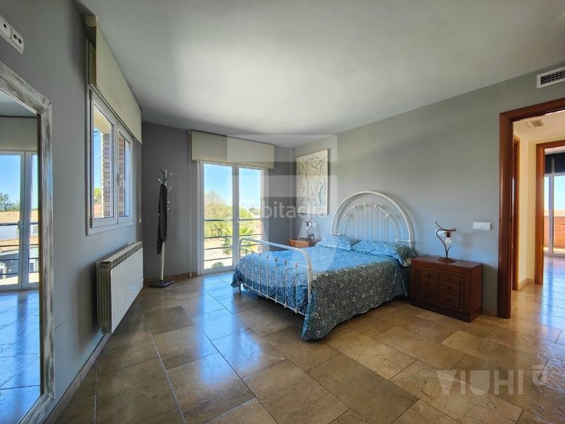 Foto 0849b401-65f5-4ea9-9080-5b17486510a7. Casa amb xemeneia calefacció aparcament a Premià de Dalt