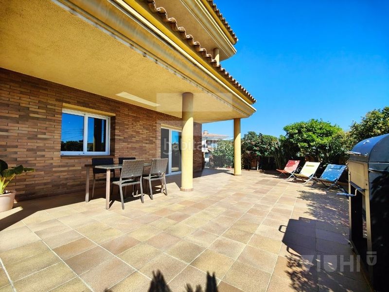 Foto 8433a6d9-e773-4ffa-b252-908b497f2922. Casa amb xemeneia calefacció aparcament a Premià de Dalt