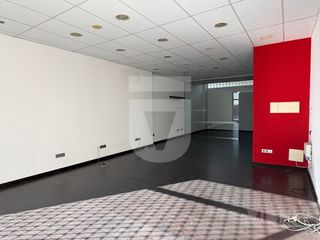 Lloguer Local Comercial a Rambla turó 12 bis. Local a zona comercial i residencial a montgat