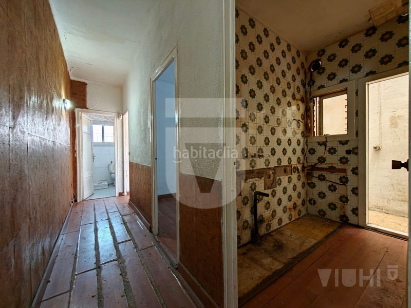 Foto 40017318-64e5-4805-a16c-761c4c0d1472. Edifici a Montgat
