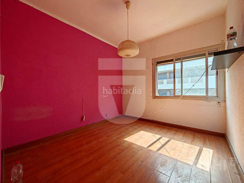 Foto 8df01d6b-b219-4845-a80d-db454bb03ef3. Edifici a Montgat