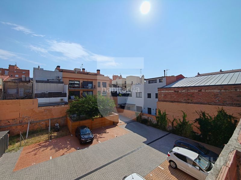 Foto 9f1ba3b5-dda6-4b2a-a42f-2af8730db44c. Edifici a Montgat