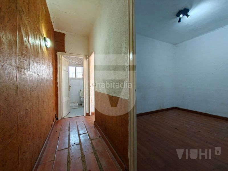 Foto e0b74165-c88e-4a3c-8363-e1f3c22c8519. Edifici a Montgat
