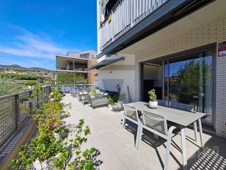 Appartamento  Avinguda creu de terme. Piso con gran terraza en tiana