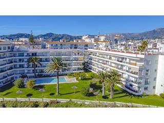 Apartment in Calle malaga 5. Tu oasis en nerja vistas de ensueño en acapulco