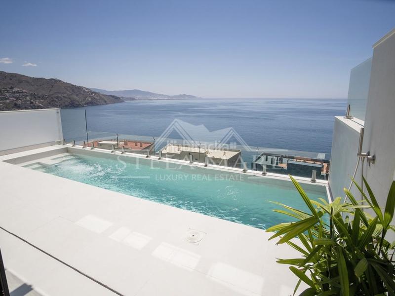 Foto 5a264dc0-ad24-483a-87ae-0a628f8beea5. Casa amb aparcament piscina a Velilla - Velilla Taramay Almuñécar