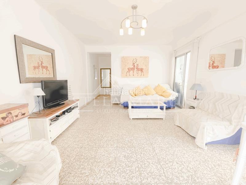 Foto 40df3fd3-3678-4251-8418-388fa3c090c9. Appartement avec parking dans Centro Nerja