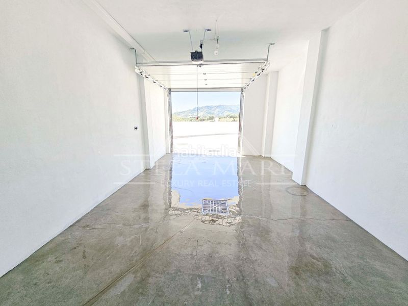 Foto 1d49c583-dea7-4d4f-8c89-74e6505cc081. Casa adossada amb aparcament a Avda Pescia - Ctra de Frigiliana Nerja