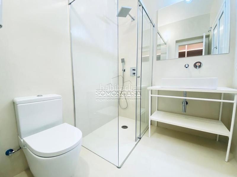 Foto 53ad0387-a871-4573-97ff-8ee38caaeee6. Miete etagenwohnung mit heizung in Gòtic Barcelona