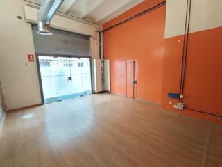 Rent Business premise  N/a. Local 185m2