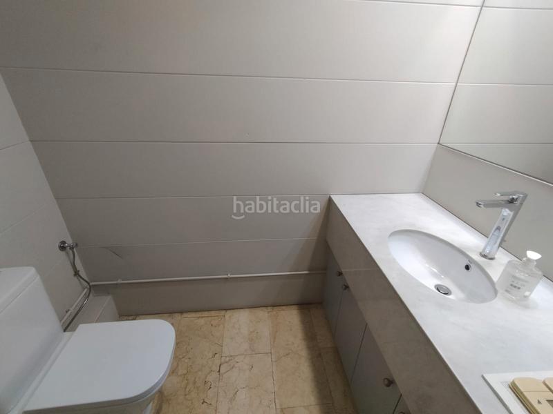 Foto 5cfe1d7d-ef37-4360-a849-2e63e98be143. Miete büro mit heizung in Barri de les Corts Barcelona