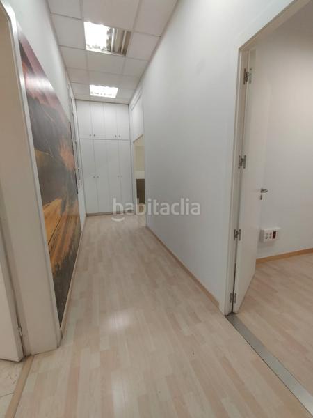 Foto 16d00721-797a-467e-9d4f-da3eee47fbcb. Rent office space with heating in Barri de les Corts Barcelona