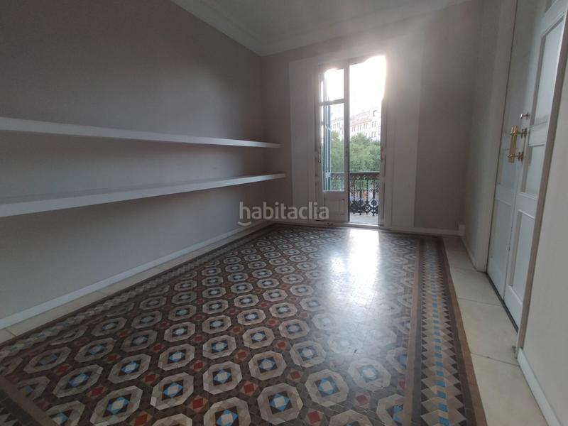 Foto 1723bac5-5e0c-4e00-a201-a41fcf721f32. Rent office space with heating in Barri de les Corts Barcelona