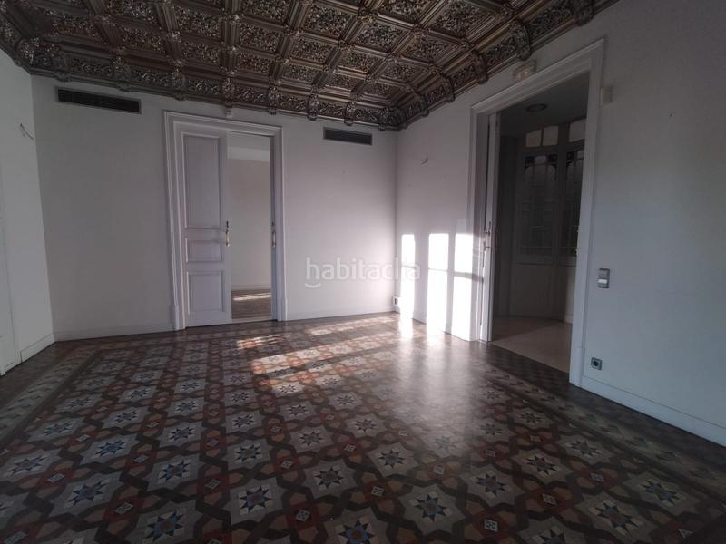 Foto 1b93b39a-ace3-45d2-8c7c-2fc4e6d00964. Rent office space with heating in Barri de les Corts Barcelona