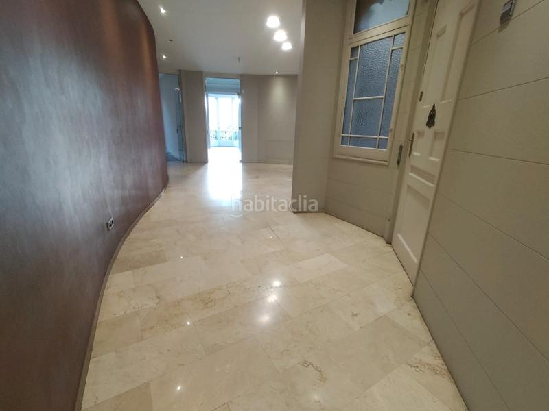 Foto 2ef567dc-45a4-4f0e-9af9-6143cc89a847. Rent office space with heating in Barri de les Corts Barcelona