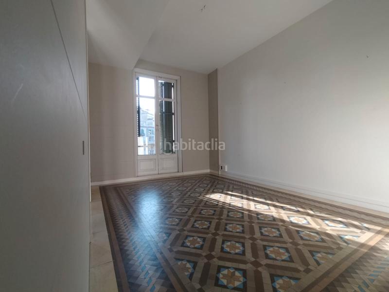 Foto a5347439-597c-4bac-abde-f58d6fbebc0d. Rent office space with heating in Barri de les Corts Barcelona