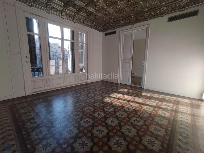 Foto a6e532ab-ddfe-476b-bb31-9b2d88344f1c. Rent office space with heating in Barri de les Corts Barcelona