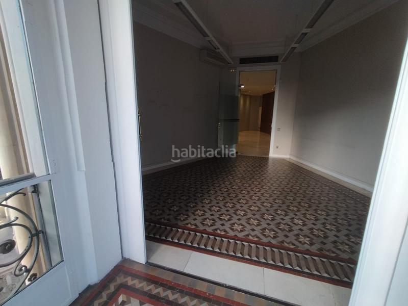Foto d018ff32-2f8e-4b12-8f8f-074778480030. Rent office space with heating in Barri de les Corts Barcelona