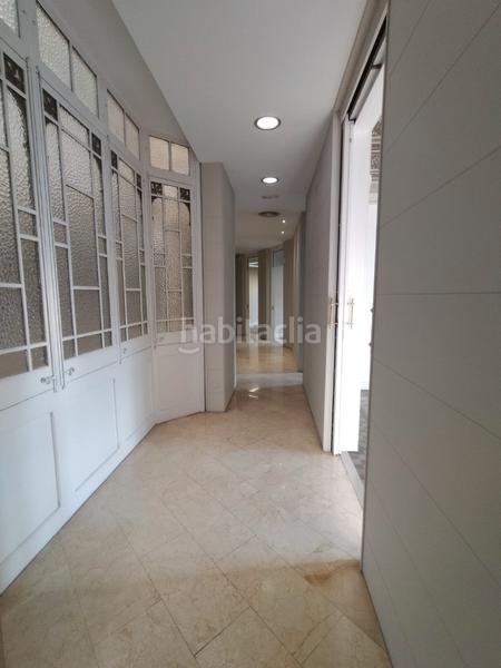 Foto e9370e6d-c99c-4870-8d8d-e5f860d8c2a1. Rent office space with heating in Barri de les Corts Barcelona