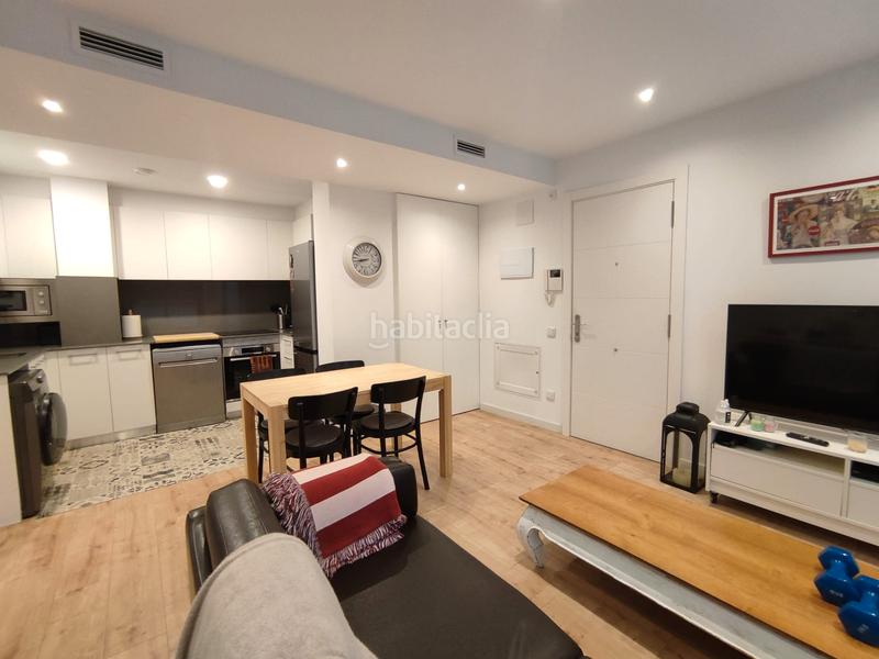 Foto 88e661e0-7586-4710-8f2e-ce1d44900c26. Pis amb calefacció a Mercat Rubí