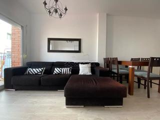 Affitto Appartamento  Carrer d'alí bei. Piso reformado de 3 habitaciones totalmente amueblado