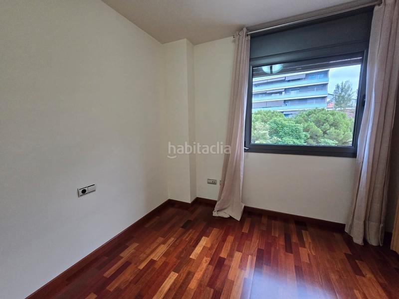 Foto 0c220335-e7f1-44e1-bc13-dcc55d0fceea. Rent flat with heating parking pool in Fontsanta-Fatjó Cornellà de Llobregat