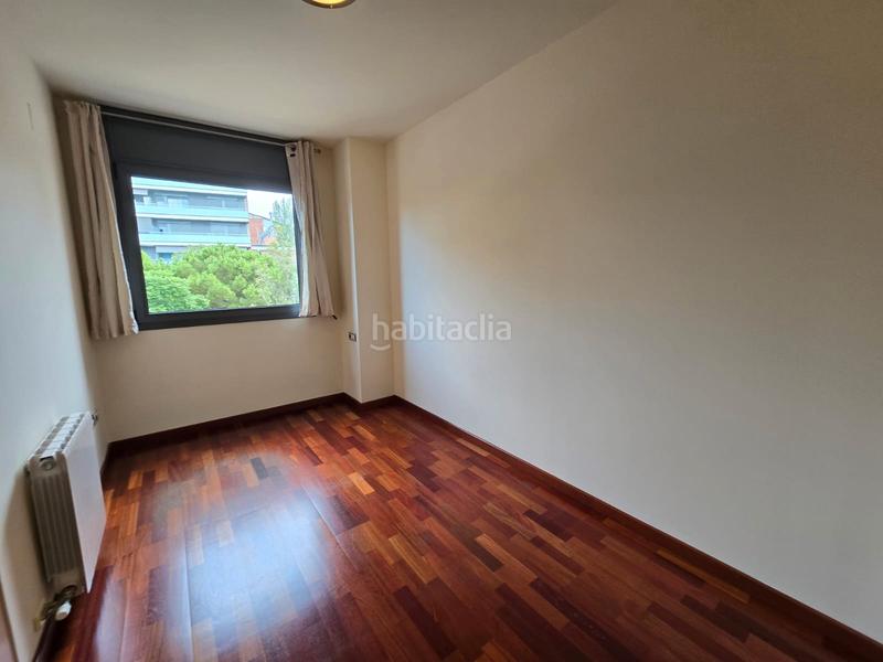 Foto 1ff718ef-1a28-4f08-9d28-713fa7503c90. Rent flat with heating parking pool in Fontsanta-Fatjó Cornellà de Llobregat