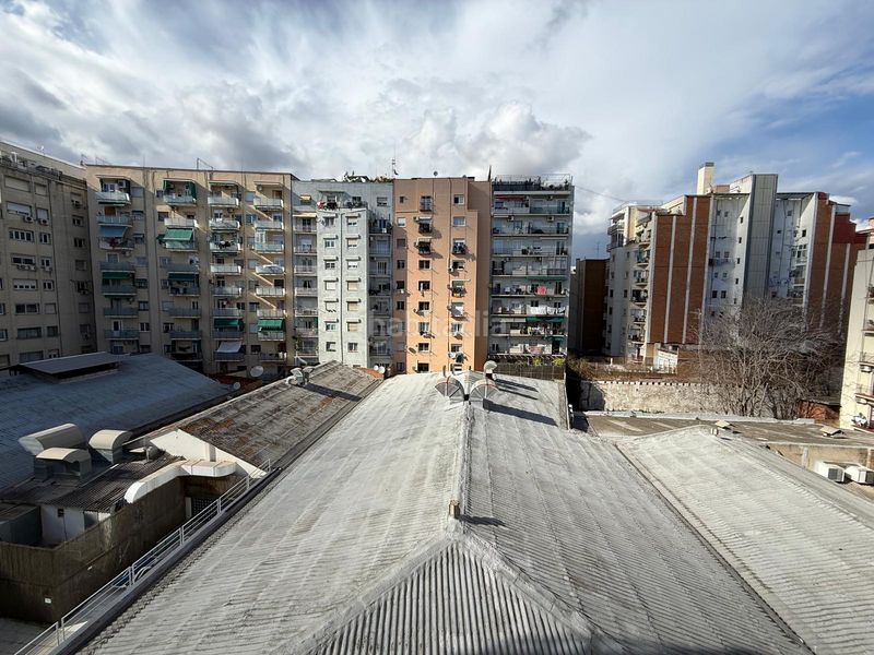 Foto f49112af-a0fc-47d3-8e00-cc9eae1be4f8. Pis a Sants Barcelona