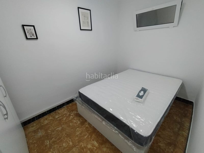 Foto f7895748-643a-460b-b411-95cfe674b70c. Pis a Raval Barcelona