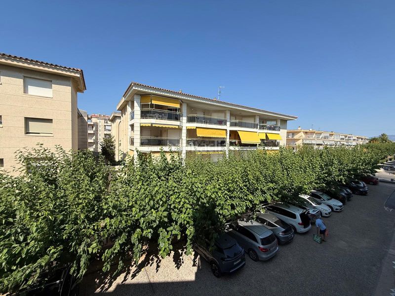 Foto 9055d358-fff8-45d4-bb25-40f38e35d50f. Pis amb aparcament a Vilafortuny Platja Cambrils