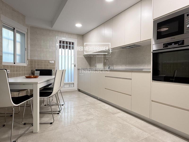 Foto 8f23e9b1-f80d-435f-a2ee-b1456e032fdc. Semi detached house with parking pool terrace in Park Nord - Casona Gandia