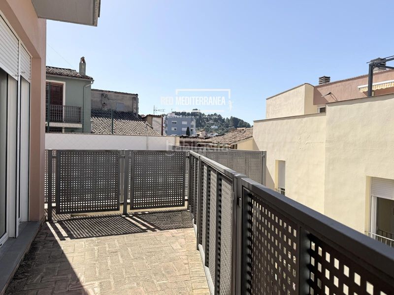 Foto 1eda8104-d999-4d2e-a590-457dbdd69cb0. Casa adossada amb piscina a Castelló de Rugat