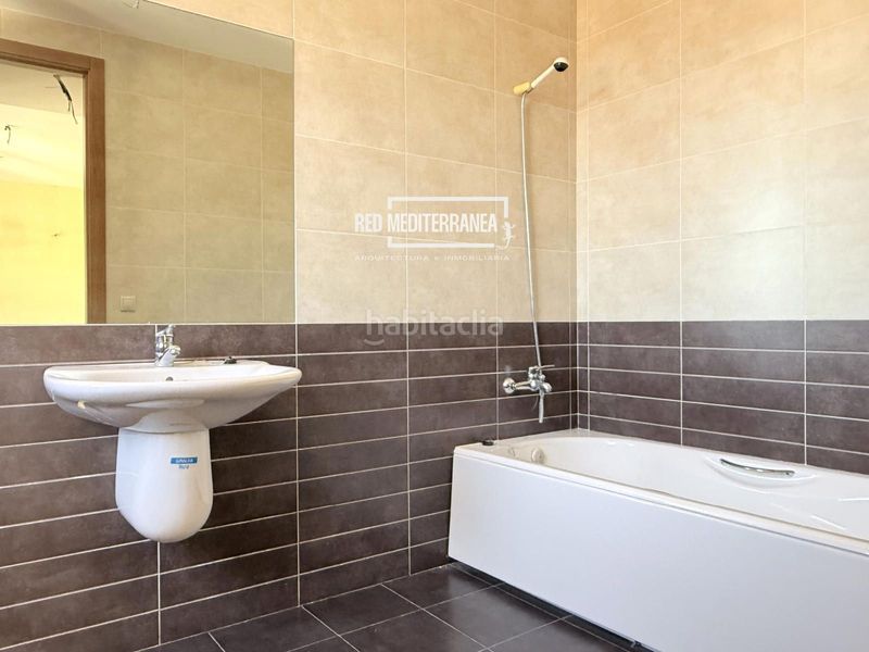 Foto 4445c65a-5e97-4b7d-be52-9397e221599c. Casa adossada amb piscina a Castelló de Rugat