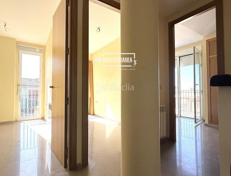 Foto ed678ee8-418b-40b0-89d7-2ea4961c64e8. Casa adossada amb piscina a Castelló de Rugat