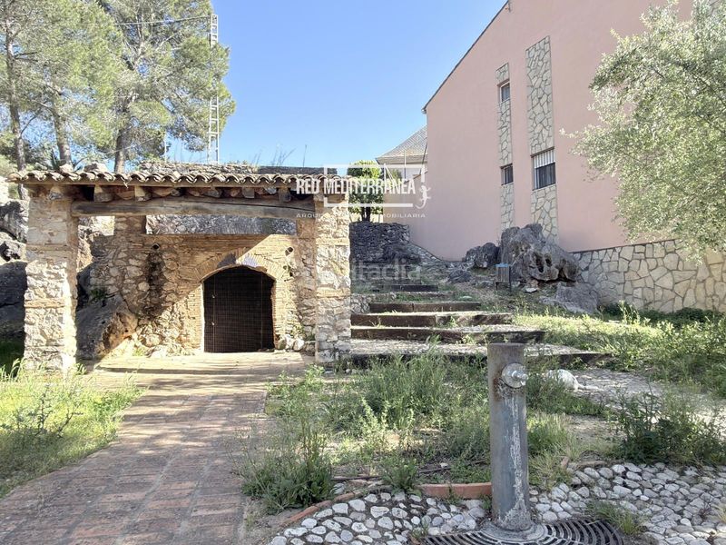 Foto efd4ae02-526e-4db7-8672-b5324ca60563. Casa adossada amb piscina a Castelló de Rugat