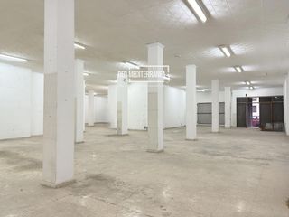 Lloguer Local Comercial  Guardamar. Gran local de 650 m2 divisible