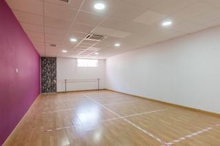 Local Comercial en Zarandona. Se vende local comercial en zarandona