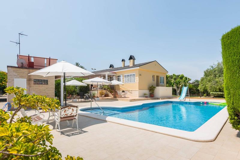 Foto cc1fe1d8-7215-4b5e-86ca-b202b1393826. Xalet amb aparcament piscina a Beniaján Murcia