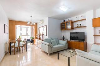 Pis a El Carmen. Amplia y luminosa vivienda en venta en una de las mejores zonas
