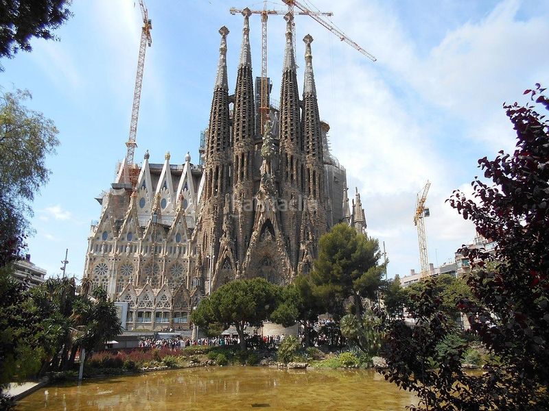 Foto bb6922f6-ebce-449e-be4f-f94ddfec0535. Edifici a La Nova Esquerra de l´Eixample Barcelona