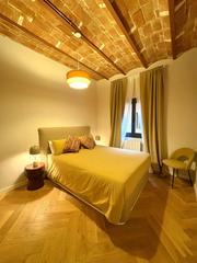 Appartement à Gòtic. Exclusivo piso reformado en finca señorial del siglo xix  barrio