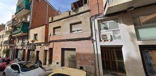 Terreny residencial a La Salut. Solar en venta derribado parcialmente