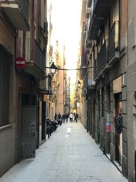 Foto 0d690d82-273a-4aba-b17c-e3da39029845. Lloguer edifici a Gòtic Barcelona