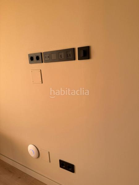 Foto 74228199-2692-436e-9c64-f7d8c716a365. Rent penthouse with heating in Riu Sud Santa Coloma de Gramenet