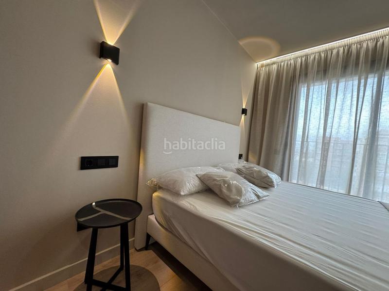 Foto 7d3cbc11-809e-47b5-a60b-e3348cb9c63e. Rent penthouse with heating in Riu Sud Santa Coloma de Gramenet