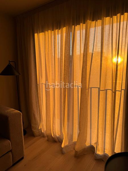 Foto 81b5a59f-7200-4ec9-b9e5-dc8131608d93. Rent penthouse with heating in Riu Sud Santa Coloma de Gramenet