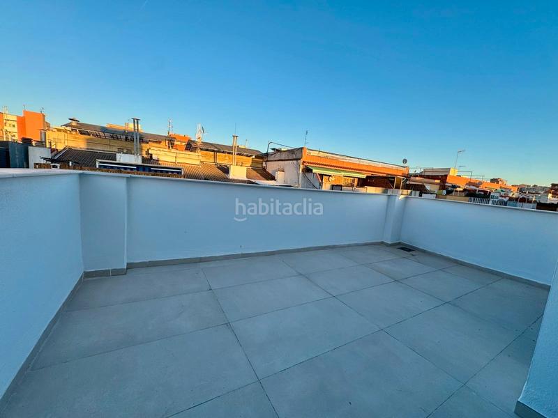 Foto 8dd5ea5e-1fba-4795-b82d-3f27a2caeb4a. Alquiler ático atico con terraza en alquiler temporal en santa coloma de gramanet edificio de obra nueva en Santa Coloma de Gramenet