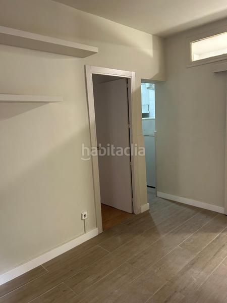 Foto 6bed047a-5a0b-495d-b3ce-611a279130df. Piso lote de tres pisos en venta en el mismo edificio en Barcelona