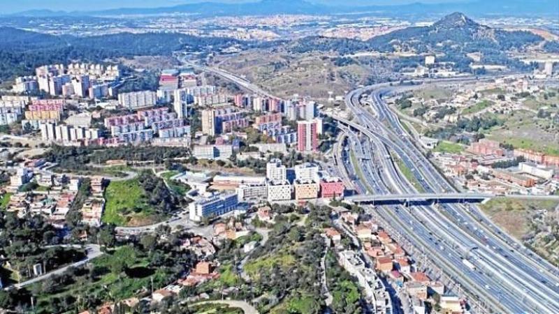 Foto e32a84c4-1569-4368-88d8-01e2e20475fb. Edificio  en venta en Vilapicina - Torre Llobeta Barcelona